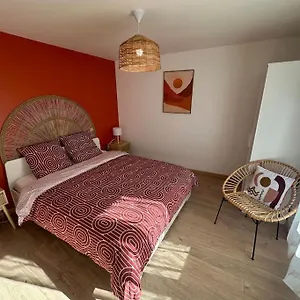  Hébergement de vacances La P'tite Maison De Treho