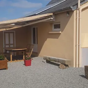  Hébergement de vacances Le Mimosa, Maison De